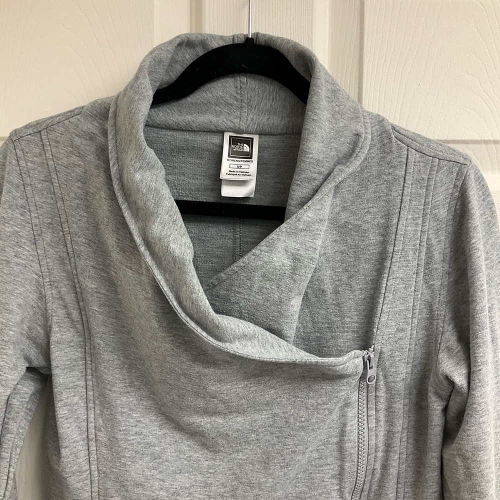 The North Face Wrap-Ture Yoga Sweater Jacket - Picture 4 of 16